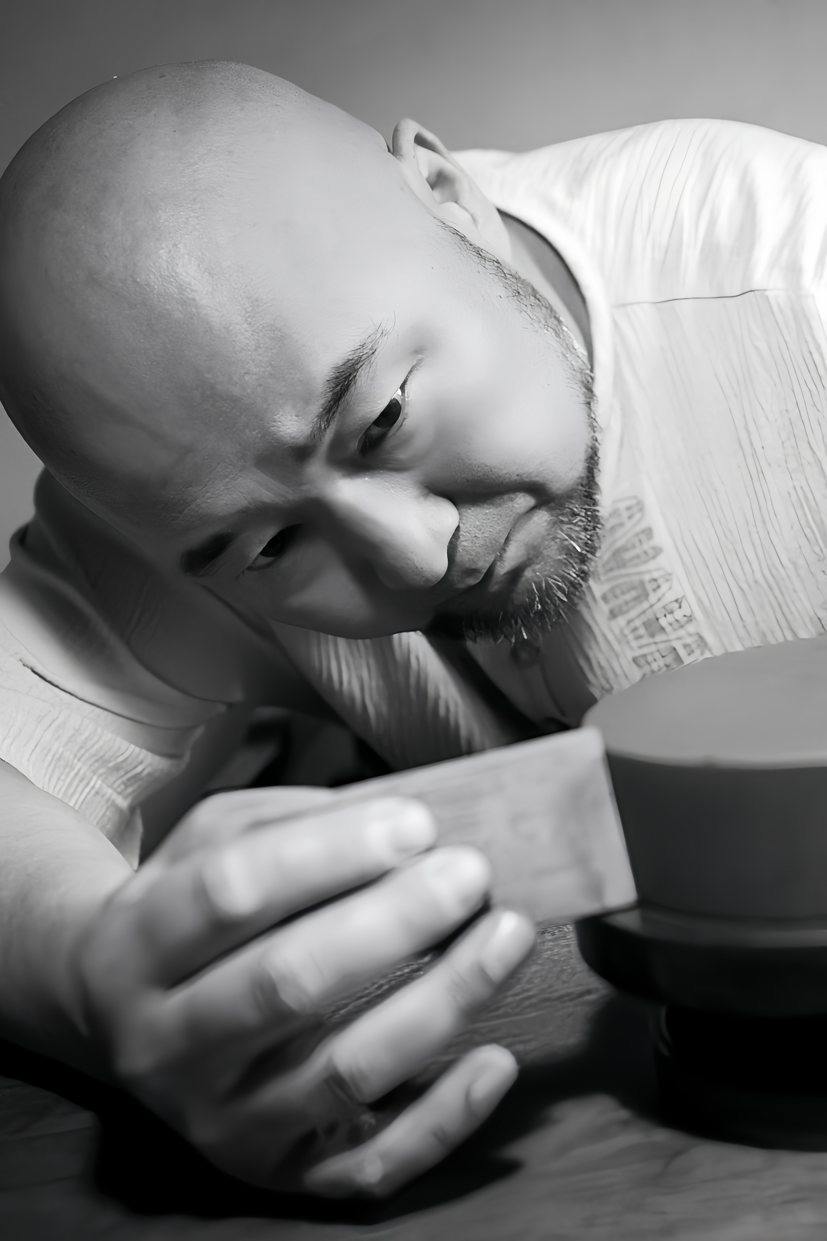 葛  军